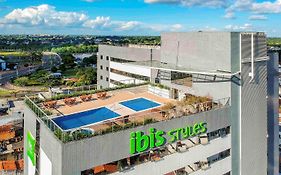 Ibis Styles Belem Hangar